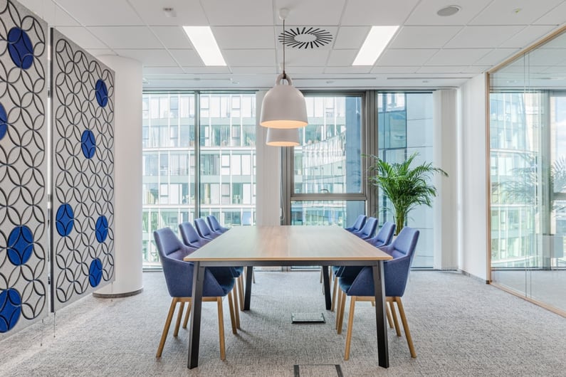 March COM alcon-offices-warsaw-16-1200x800-compact